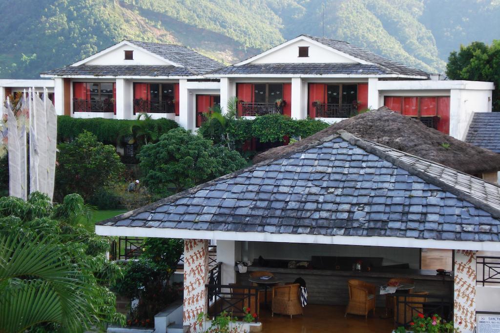Shangri-La Village Resort, Pokhara Exterior foto