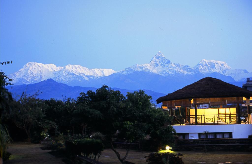 Shangri-La Village Resort, Pokhara Exterior foto